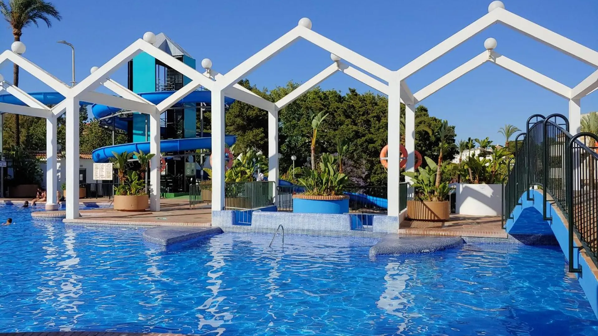 아파트 Benalbeach R&R Suite 베날마데나코스타